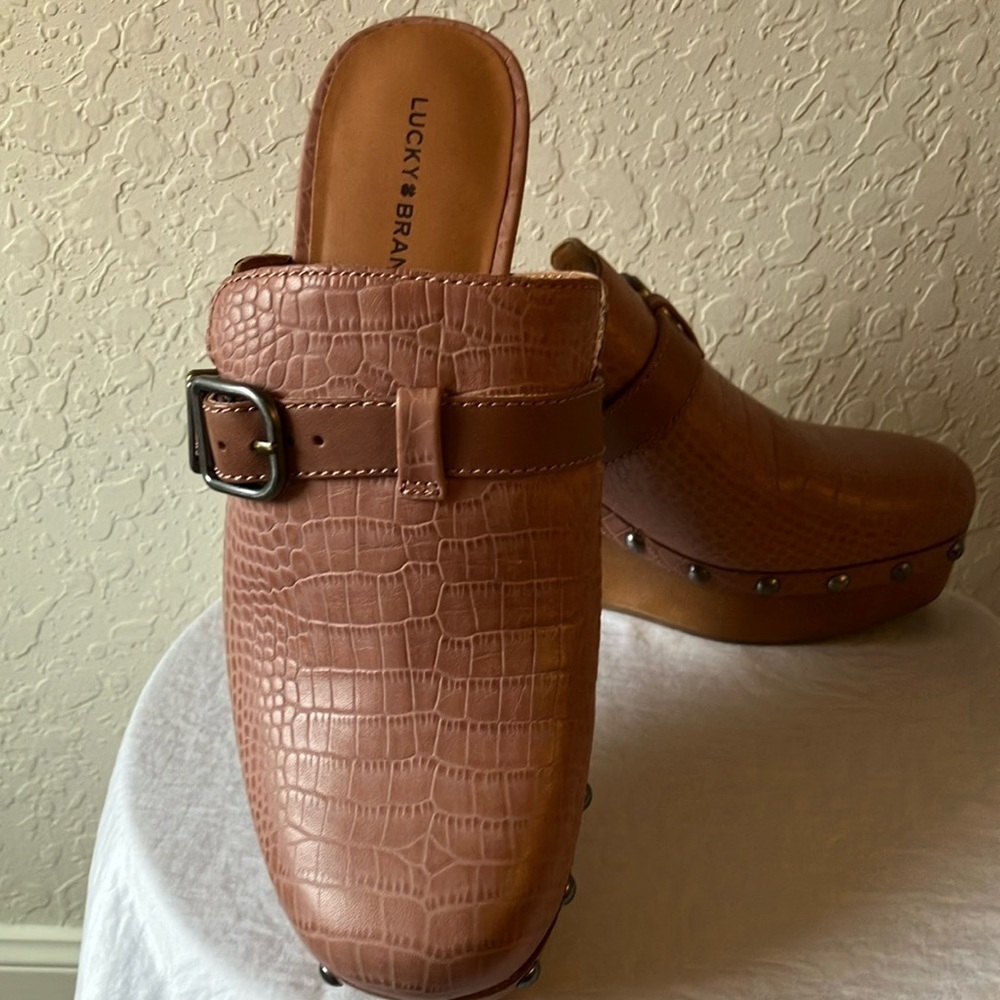 Lucky Brand: Antler Pink Zilkio Wedge Mule Heel- 9
